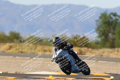 media/Oct-07-2023-CVMA (Sat) [[f84d08e330]]/Race 13 500 Supersport-350 Supersport/